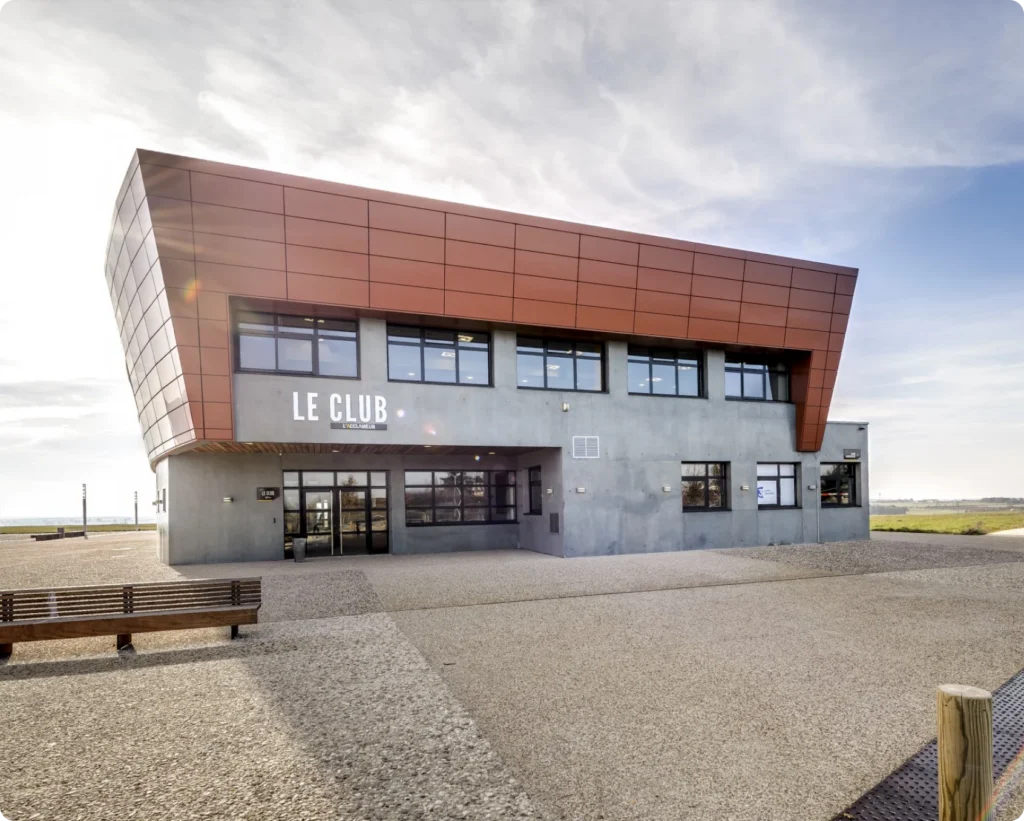 Centre d'affaires Le Club de L'Acclameur - 2025